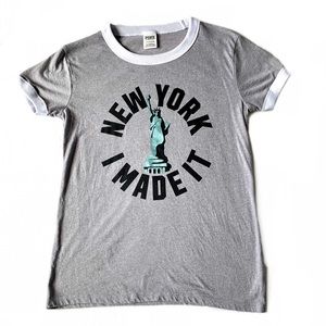 PINK New York T-Shirt with Statue of Liberty